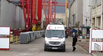 Tuzla'da tersanede iskele çöktü: 2 işçi yaralandı