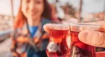 10 bin kadın 10 yıl boyunca takip edildi! Çay tiryakiliği ömrü uzatıyor