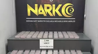 Ağrı'da tırda yüklü miktarda sentetik ecza yakalandı