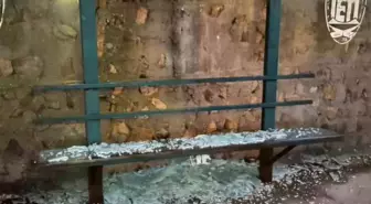 Beykoz'da durak camlarını hedef alan iki şüpheli yakalandı