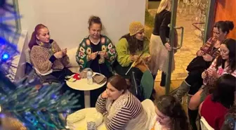 Bursa'da kadınlar örgü için yarıştı