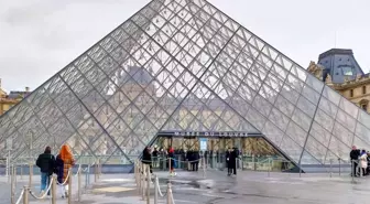 Dünyaca ünlü müzenin başına gelmeyen kalmadı