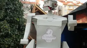 Gören telefona sarıldı! Yürüyor, arkasında insan taşıyor