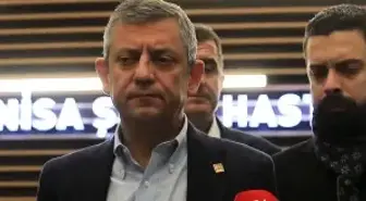 Gülşah Durbay'ın ailesini ziyaret eden Özgür Özel, gözyaşlarını tutamadı