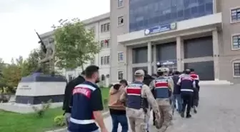 Jandarmadan 'siber dolandırıcılık' operasyonu: 54 tutuklama