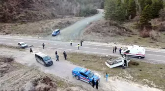 Kastamonu'da otomobil ile çarpışan kamyonet ters döndü: 1 ölü, 1 yaralı