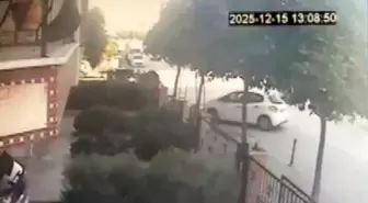 Otomobille motosiklet çarpıştı: 1 yaralı