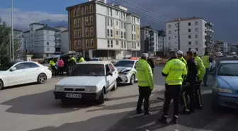 Aksaray'da polisten kaçan sürücü kaza sonrası yakalandı