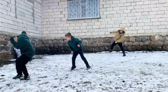 Ağrı'da çocuklar karın tadını çıkardı