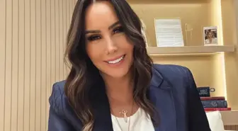 Asena doğum gününde böyle coştu! Dansı ve tarzıyla dikkat çekti