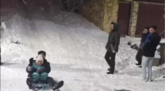 Giresun'da sahilde yağmur, yüksek kesimlerinde kar yağışı etkili oluyor