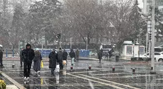 Kayseri'de kar yağışı etkili oldu