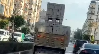 Mersin'de tehlikeli yükleme yapan kamyon sürücüsüne ceza yağdı