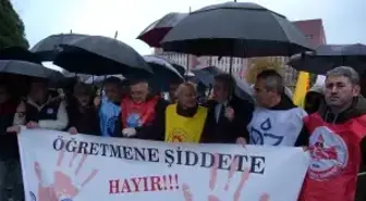 Öğrencilerden öğretmene şiddete sendikalardan tepki