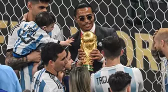 2022 yılında Arjantin'in şampiyonluk kutlamalarına izinsiz şekilde dahil olan Nusret kriz çıkardı