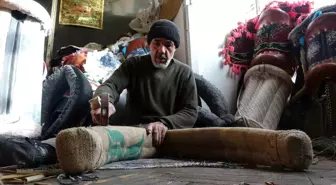 55 yıllık semer ustası teknolojiye meydan okuyor