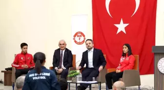 Bakan Yardımcısı Eminoğlu, Muş'ta sporun geleceğini gençlerle konuştu
