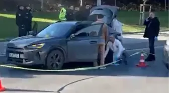 Bakırköy'de seyir halindeki otomobile silahlı saldırı: 1 ölü