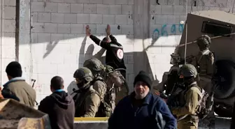 Batı Şeria'daki Nur Şems kampı sakinleri İsrail'in evlerini harabeye çevirdiğini söyledi