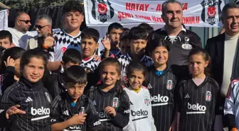 Beşiktaş'tan deprem bölgesi Hatay'da 'Bu Forma Benden Sana Kardeşim Kampanyası'