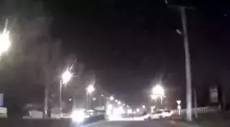 Çarptığı motosiklet devrildi, sonra kaçtı: O anlar araç kamerasında