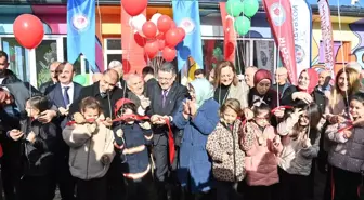 Çocuklara hayal merkezi; atıl okul 'düşler köyü' oldu