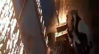 Kayseri'de esnaf boğazına şeker kaçan çocuğu heimlich manevrasıyla kurtardı... O anlar kamerada