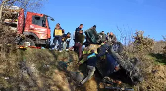 Şarampole uçan otomobilin sürücüsü yaralandı