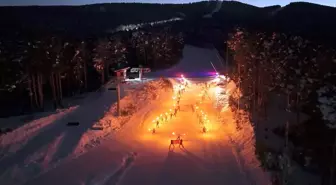 Sarıkamış Kayak Merkezi meşaleli kayak gösterisiyle sezonu açtı