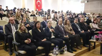 Trakya Üniversitesinde düzenlenen panelde Bulgaristan'dan yaşanan göçlerin izleri değerlendirildi