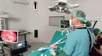 3 mıknatıs yutan 1,5 yaşındaki Faruk, laparoskopi destekli ameliyatla sağlığına kavuştu