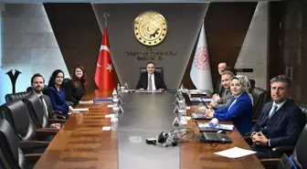 Bakan Kacır, NASA Başkan Yardımcısı Swails ile bir araya geldi