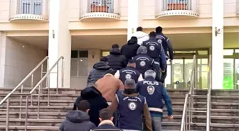 Bodrum'da kaçak göçmen çetesi çökertildi: 3 tutuklama