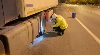 Burdur'da yük taşıyan araçlara yönelik denetimde 25 araç ve sürücüsüne idari ceza