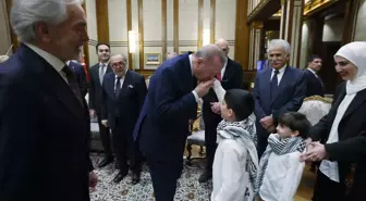 Cumhurbaşkanı Erdoğan, Cumhurbaşkanlığı Kültür ve Sanat Büyük Ödülleri'ne layık görülenleri kabul etti