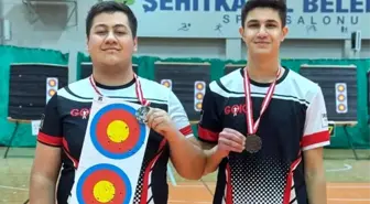 Gaziantep Okçuluk Kurtuluş Kupası İl Şampiyonası'nda Erdem Koleji rüzgarı