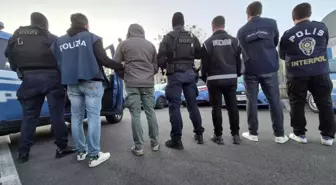 İtalya'da Barış Boyun operasyonunda yeni dalga: Dört gözaltı