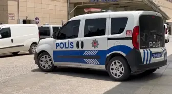 Siirt'te 2 Çocuk Annesi Kadın Evde Bıçaklanarak Öldürüldü