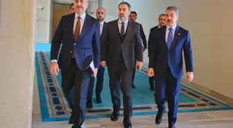 AK Parti, Milli Dayanışma, Kardeşlik ve Demokrasi Komisyonu raporunu TBMM Başkanlığına sundu