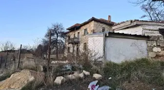 Bağlı köpek çocuklara saldırdı: 14 yaşındaki çocuk ağır yaralandı