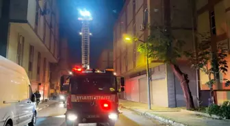 Başakşehir'de ayakkabı imalathanesindeki yangın söndürüldü