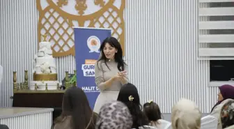 Eğitimci yazar Saniye Bencik Kangal, Kavak'ta ebeveynlerle buluştu