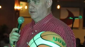 Eski milli basketbolcu balkondan düşerek hayatını kaybetti