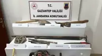 Gaziantep'te kaçak kazı yapan 4 şahsı jandarma suçüstü yakaladı