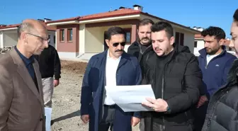 Hatay'da kırsal deprem konutlarının yapımı sürüyor