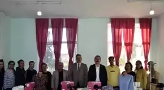 Kaymakam Ateş, Halk Eğitim kursiyerleriyle bir araya geldi