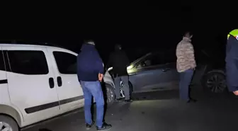 Konya'da otomobil ile hafif ticari araç çarpıştı: 8 yaralı