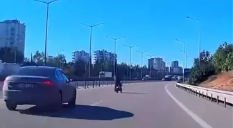 Otoyolda bisikletli tehlikesi: Kazaya ramak kaldı