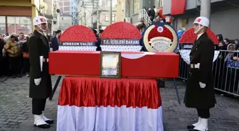 Rahatsızlanarak vefat eden asker memleketi Giresun'da toprağa verildi