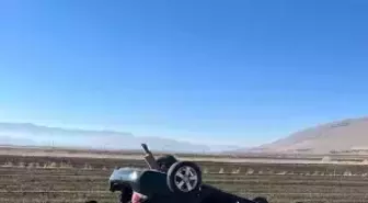 Şarampole devrilen otomobilde 2 kişi yaralandı